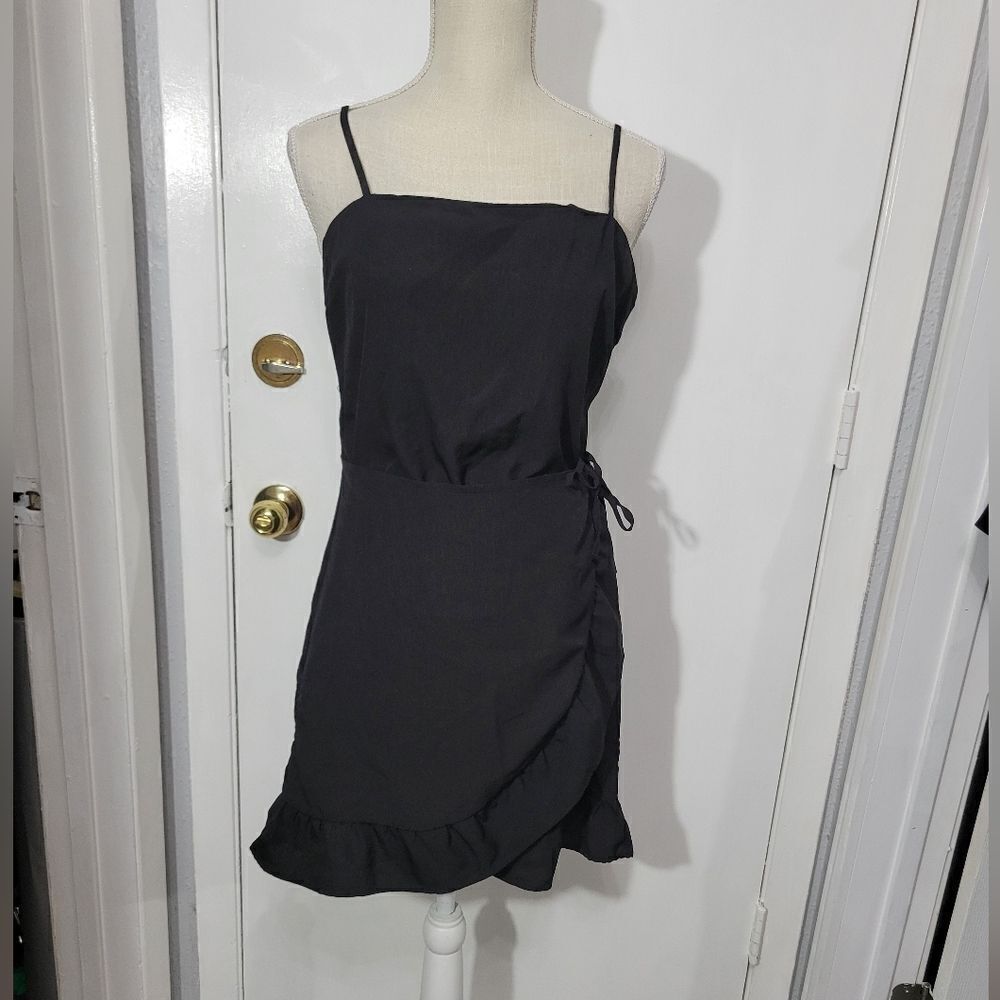 Cotton On - Woven Kiki Summer Mini Dress - Size medium - Picture 4 of 13